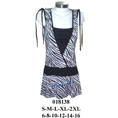 018138 - Molde de Polera sin manga, cruzada, con faldón y peto interior