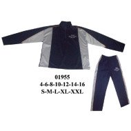 01955 - Molde de Buzo con polerón de cuello alto con cierre en escote, mangas largas y recortes laterales, y pantalón con pretina elasticada y franja lateral