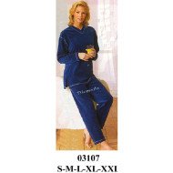 03107 - Molde de Conjunto de pijama con polera de cuello en v, mangas largas y aberturas laterales, y pantalón recto con cintura elástica