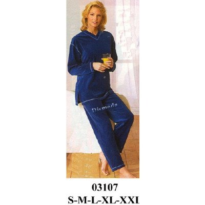 03107 - Molde de Conjunto de pijama con polera de cuello en v, mangas largas y aberturas laterales, y pantalón recto con cintura elástica 03107 - Molde de Conjunto de pijama con polera de cuello en v, mangas largas y aberturas laterales, y pantalón recto con cintura elástica