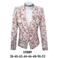 05889 - Molde de Blazer entallado con solapa de esmoquin, escote en punta, manga larga y cierre frontal con un botón