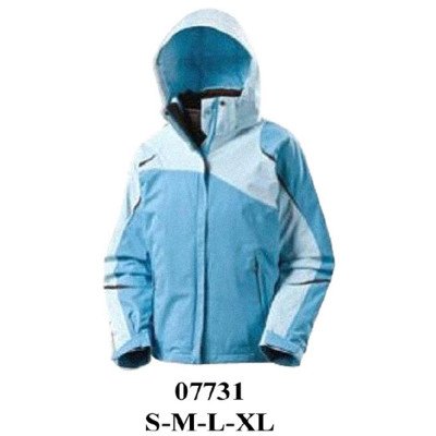 07731 - Molde de Chaqueta con capucha y cierre frontal bitono 07731 - Molde de Chaqueta con capucha y cierre frontal bitono