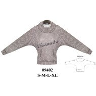 09402 - Molde de Polerón con cuello alto tipo embudo, manga murciélago, bolsillos con cierre y vivos verticales, pretina ancha y puños rectos