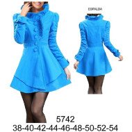 5742 - Molde de Chaquetón entallado evase, cuellos recogidos, manga tipo globo