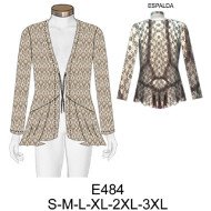 E484 - Molde de Tapado en encaje con faldón delantero con pliegue